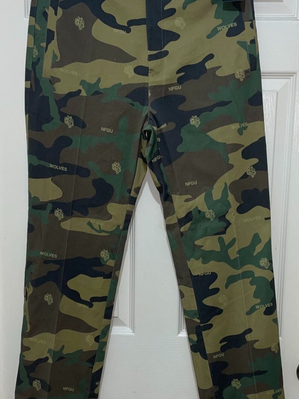 Darc Sport Wolves Roadie Pants Size 34 NWT!